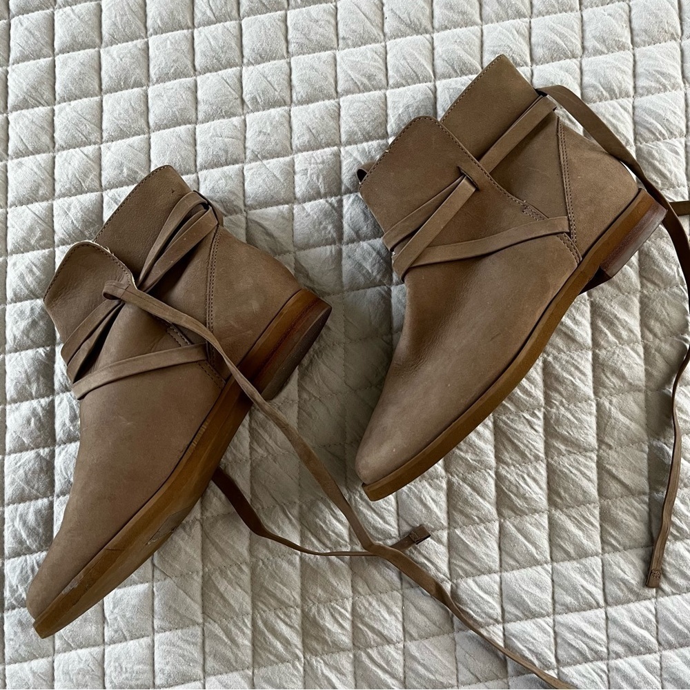 Bernardo booties - Picture 5 of 7